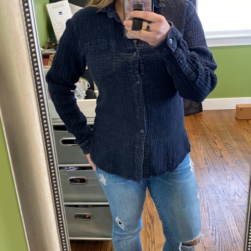 Gray By Saks Fifth Ave Linen Button Down Shirt Navy EUC - Picture 9 of 14